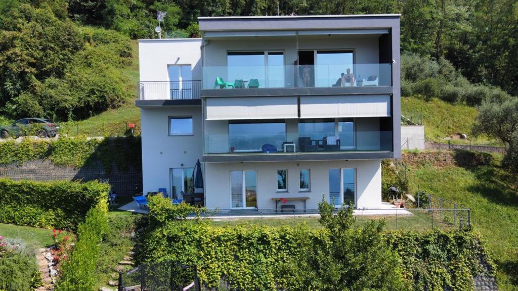 Il Cubo Di Anja Home Of Amazing View Pisogne Exteriér fotografie